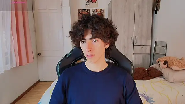 Nude Boy18 online show from 01.06.26