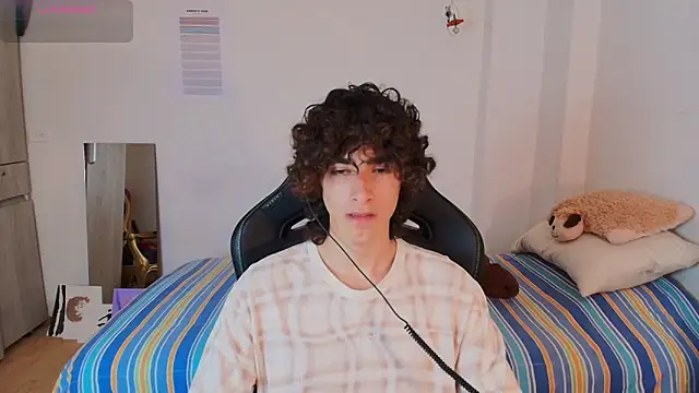 Nude Boy18 online show from 03.04.26