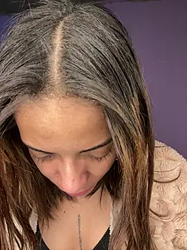 yumi hanna online show from 02.14.26