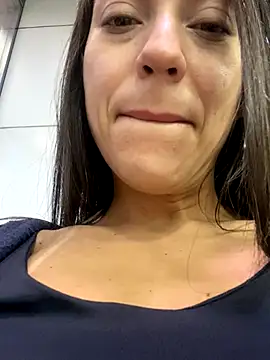 lucioliveira online show from 10.04.25