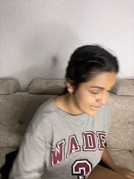 lunita sweet5 online show from 11.25.25