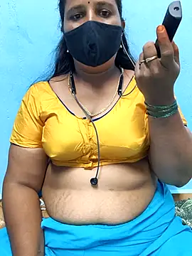 Snapshot of Tamil_Sweety chatting on 09.21.25 Tamil Sweety online show from 09.21.25