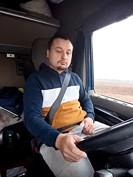 Amberdual online show from 10.28.25