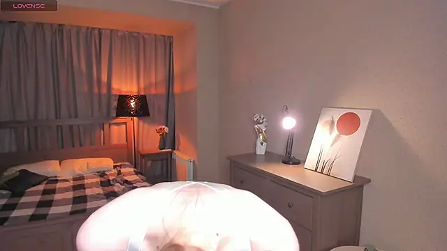 Snapshot of OdellaFrake chatting on 10.31.25 OdellaFrake online show from 10.31.25