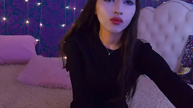 CherrRoses online show from 10.31.25