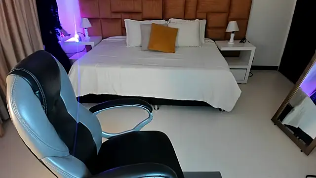 Catti Brie online show from 10.01.25