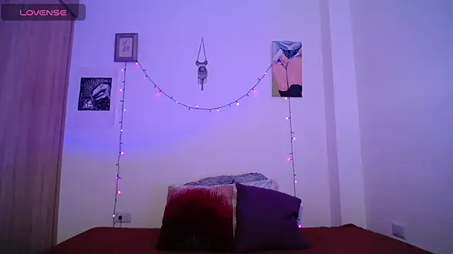 dark  nymph online show from 03.16.26