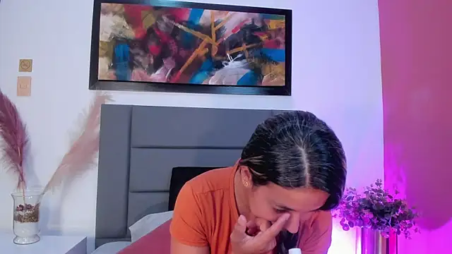 EllieFontanes online show from 09.10.25