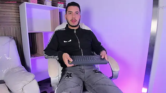 Axel grey  online show from 10.10.25