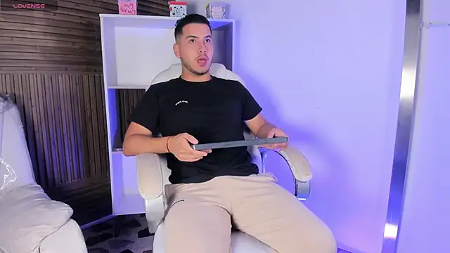 Axel grey  online show from 11.14.25