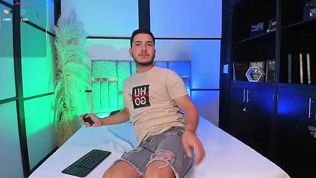 Axel grey  online show from 12.22.25