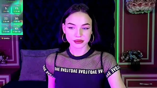 Lily Me online show from 09.27.25