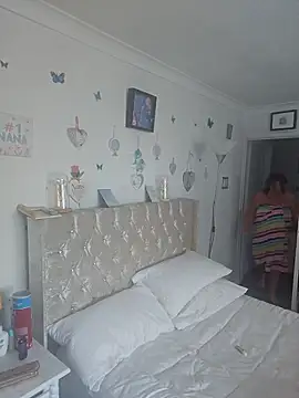 Snapshot of Angeldelightt chatting on 10.20.25 Angeldelightt online show from 10.20.25