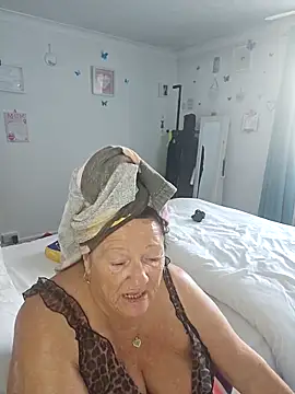 Snapshot of Angeldelightt chatting on 10.25.25 Angeldelightt online show from 10.25.25