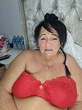 Snapshot of Angeldelightt chatting on 10.29.25 Angeldelightt online show from 10.29.25