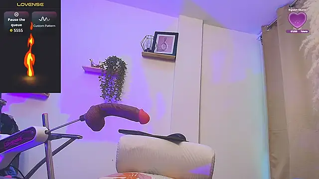 LindaaEvanss online show from 09.21.25