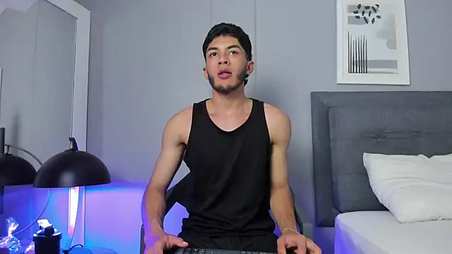 Tylerffoxx online show from 03.12.26