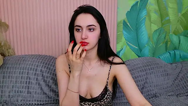 Snapshot of Elizabeth_Meyer chatting on 04.18.26 Elizabeth Meyer online show from 04.18.26