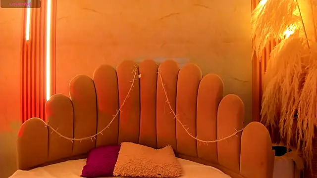 lanarios online show from 10.17.25