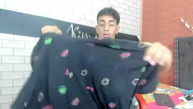 Snapshot of Sexvergon_26 chatting on 11.08.25 Sexvergon 26 online show from 11.08.25