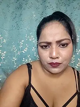hornypriya696 online show from 11.04.25