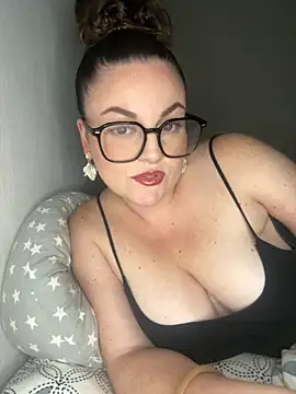 Snapshot of whitequeen_xxx chatting on 09.12.25 whitequeen xxx online show from 09.12.25