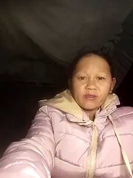 MaiHoa69 online show from 12.17.25