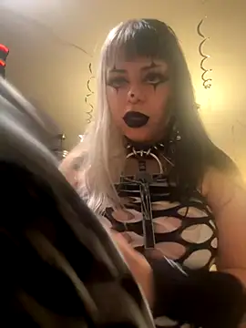 Snapshot of Paige_Turner chatting on 10.25.25 Paige Turner online show from 10.25.25