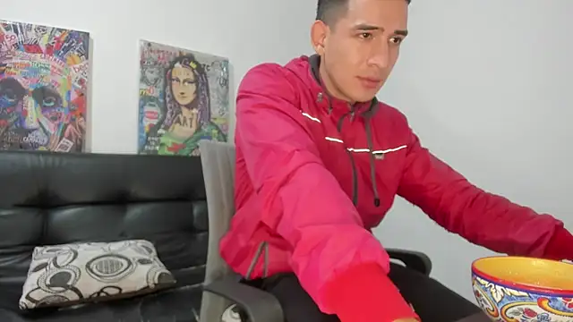 Mike3Xxx online show from 10.18.25