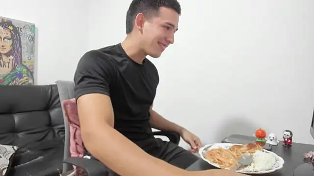 Mike3Xxx online show from 10.28.25