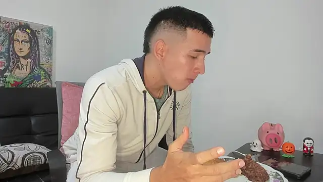 Mike3Xxx online show from 10.30.25