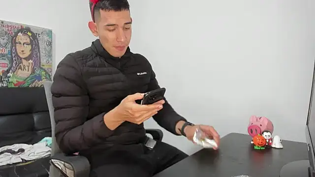 Mike3Xxx online show from 11.01.25