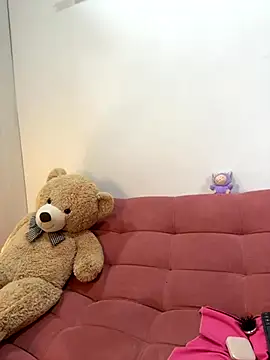 Snapshot of MarSantana_2 chatting on 10.21.25 MarSantana 2 online show from 10.21.25