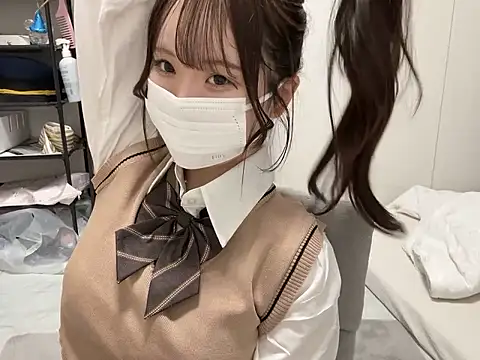 nano-da-u online show from 10.26.25