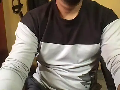 HunterS08 online show from 09.15.25