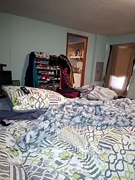 JuicyExxxperience online show from 11.17.25