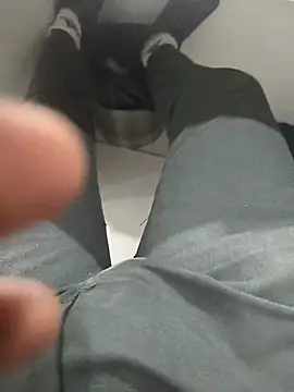 hotboy43339 online show from 09.12.25