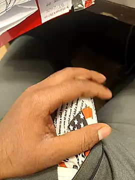 hotboy43339 online show from 10.24.25