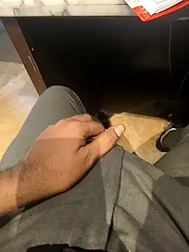 hotboy43339 online show from 11.02.25