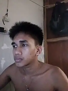 Snapshot of charlie0728 chatting on 10.08.25 charlie0728 online show from 10.08.25