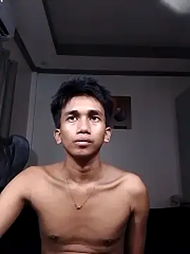 Snapshot of charlie0728 chatting on 10.28.25 charlie0728 online show from 10.28.25