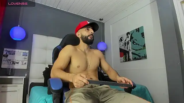 Yiyo10  online show from 02.19.26