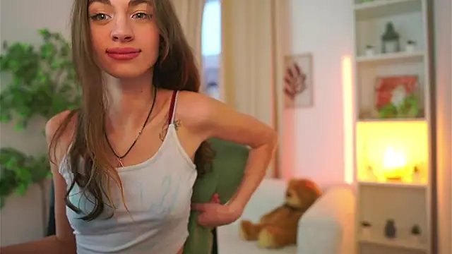 Snapshot of Sophie__Nice chatting on 10.02.25 Sophie Nice online show from 10.02.25