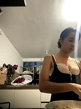 Snapshot of Kassie_Collins chatting on 09.26.25 Kassie Collins online show from 09.26.25