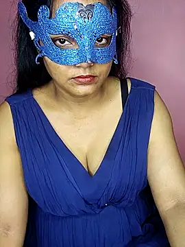 Snapshot of MEERAcle chatting on 10.03.25 MEERAcle online show from 10.03.25