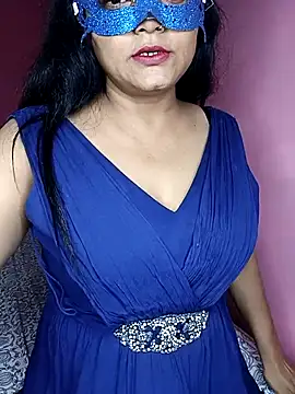 Snapshot of MEERAcle chatting on 10.06.25 MEERAcle online show from 10.06.25