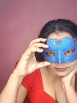 Snapshot of MEERAcle chatting on 10.22.25 MEERAcle online show from 10.22.25