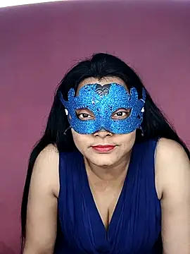 Snapshot of MEERAcle chatting on 10.26.25 MEERAcle online show from 10.26.25