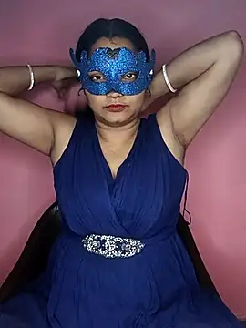 Snapshot of MEERAcle chatting on 10.26.25 MEERAcle online show from 10.26.25