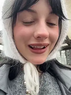 Snapshot of Only_April chatting on 09.20.25 Only April online show from 09.20.25